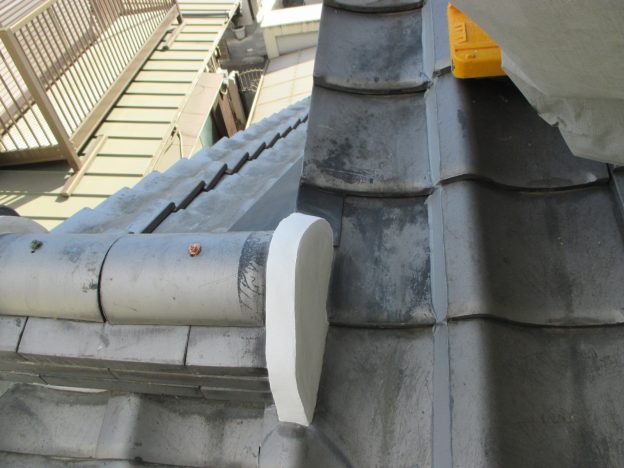 稲美町の棟違い箇所板金補修工事完了